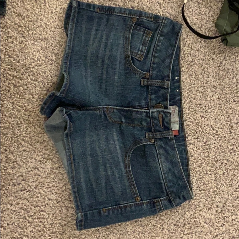 Shorts - Picture 2 of 2